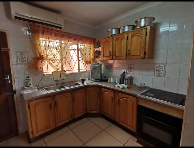 3 BEDROOM HOUSE FOR SALE IN KARLIENPARK